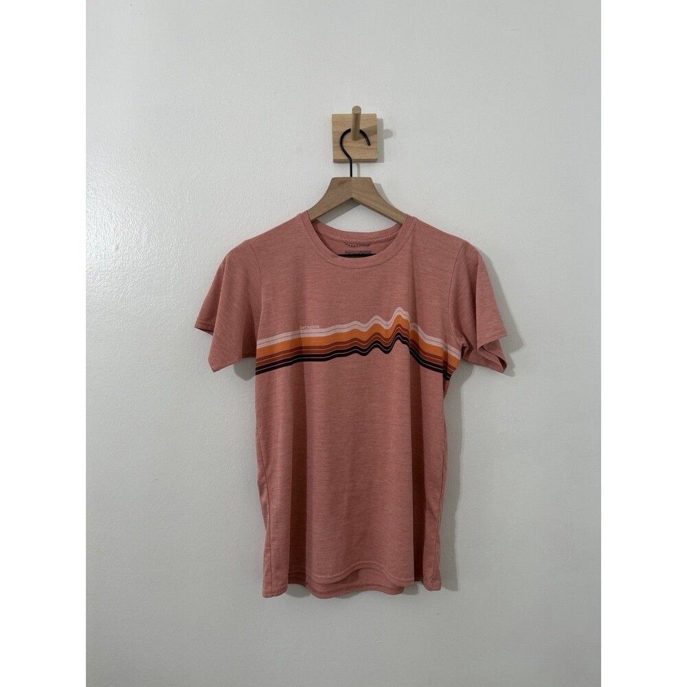 Patagonia Women's Capilene Cool Daily Graphic Short Sleeve Shirt Mauve Small